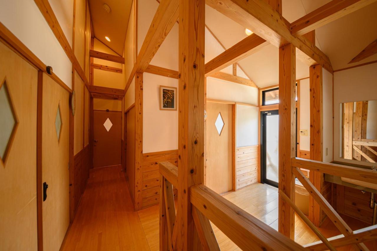 Bed and Breakfast Yufuin Flora House Екстер'єр фото