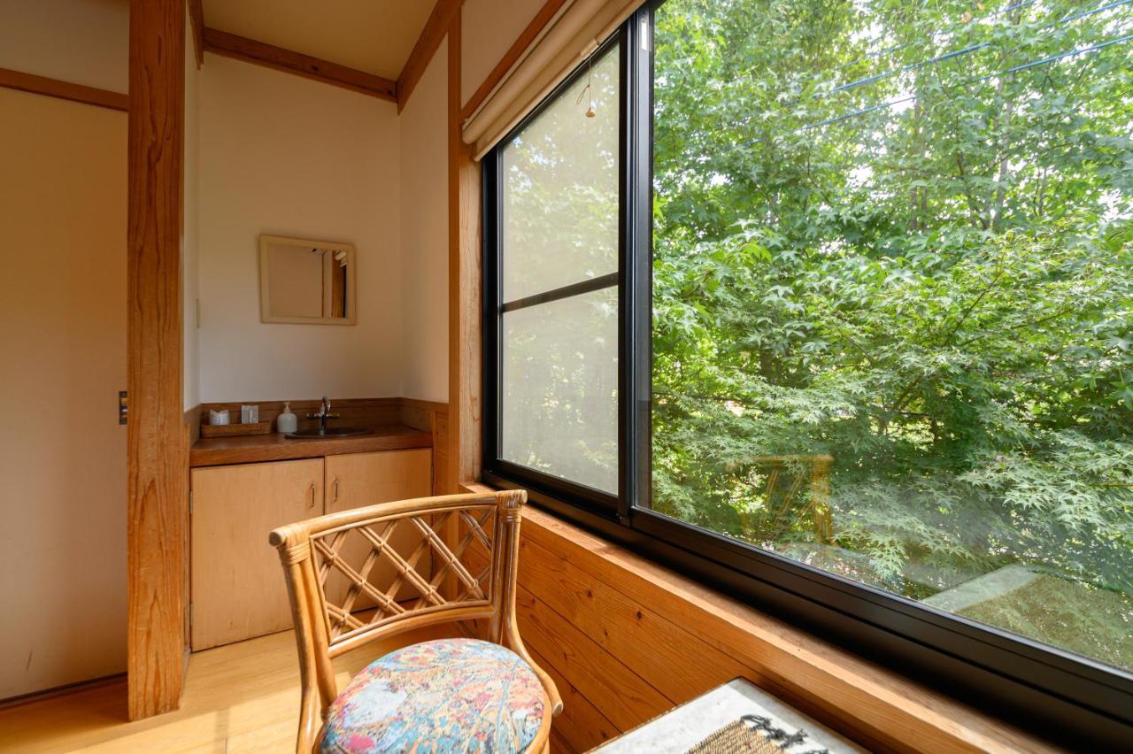 Bed and Breakfast Yufuin Flora House Екстер'єр фото
