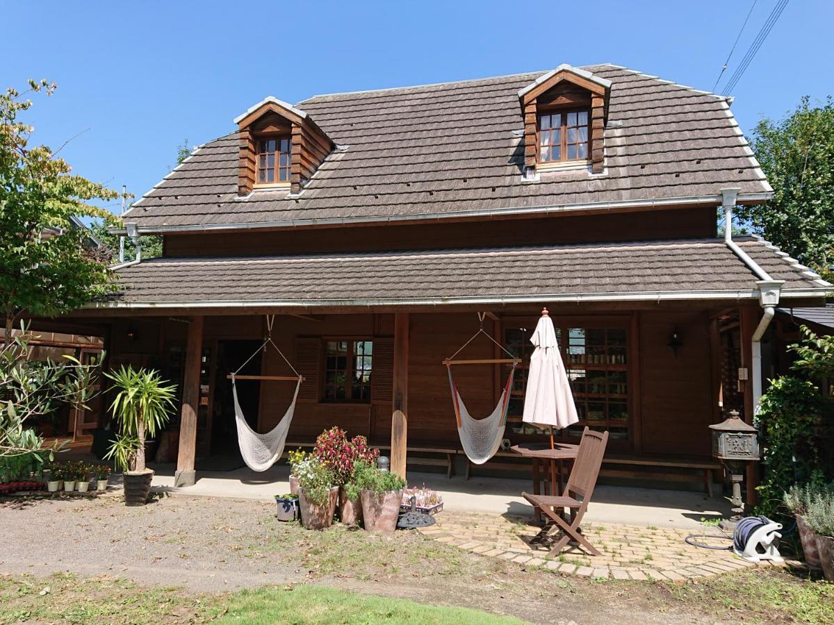 Bed and Breakfast Yufuin Flora House Екстер'єр фото