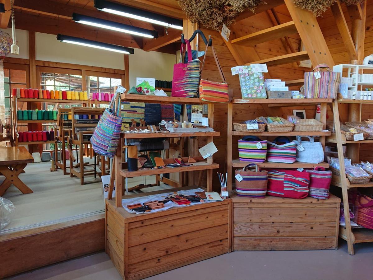 Bed and Breakfast Yufuin Flora House Екстер'єр фото