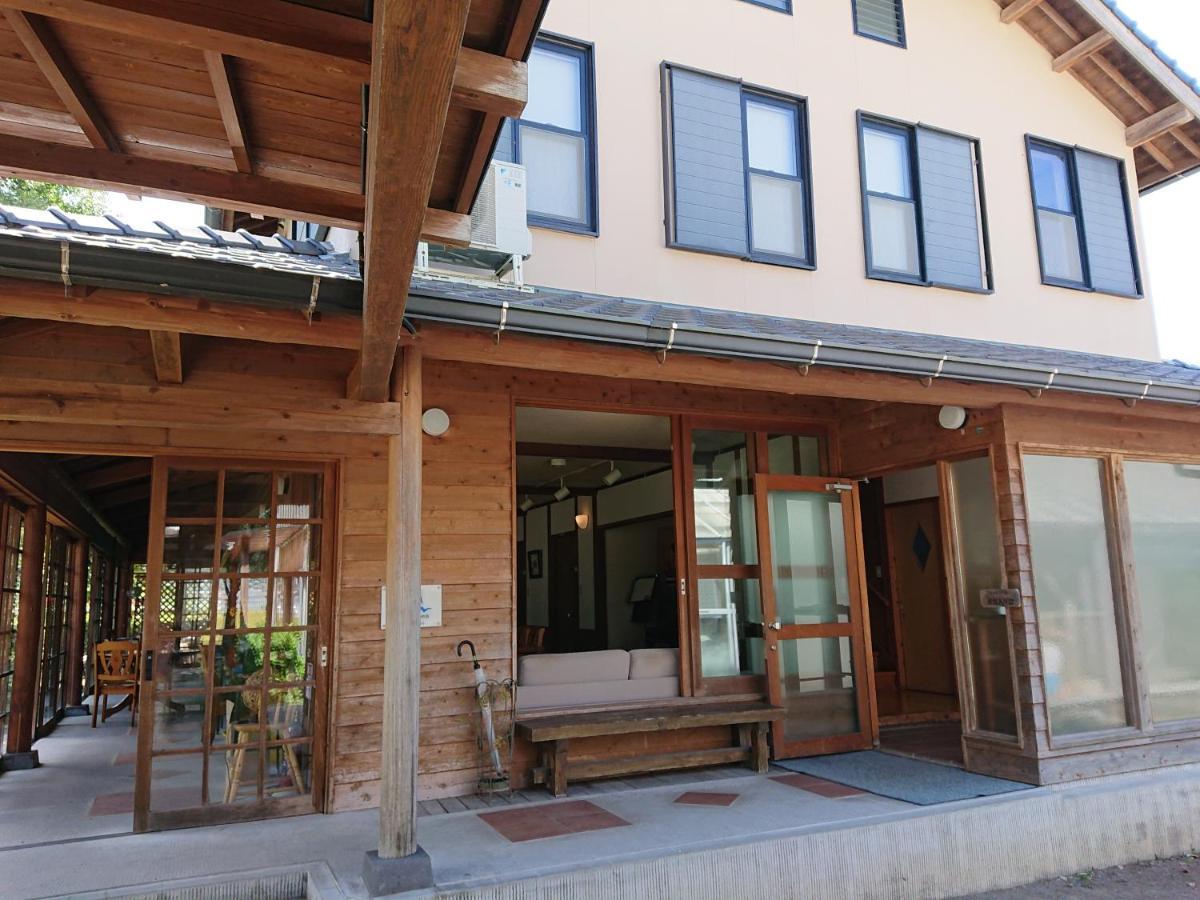 Bed and Breakfast Yufuin Flora House Екстер'єр фото